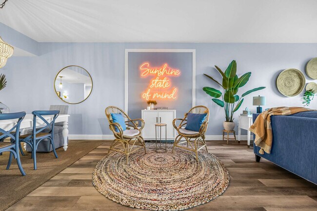 Building Photo - 605 Kemp St