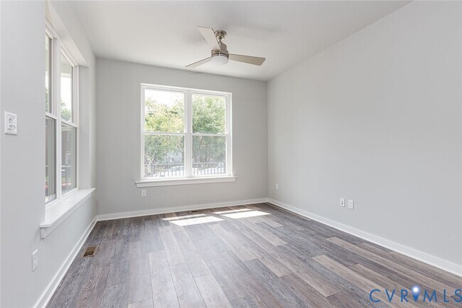 Building Photo - 1529 Porter St