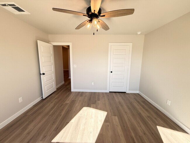 Building Photo - 2214 133rd St