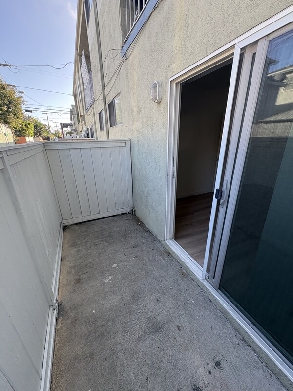Building Photo - 2611 Ocean Ave