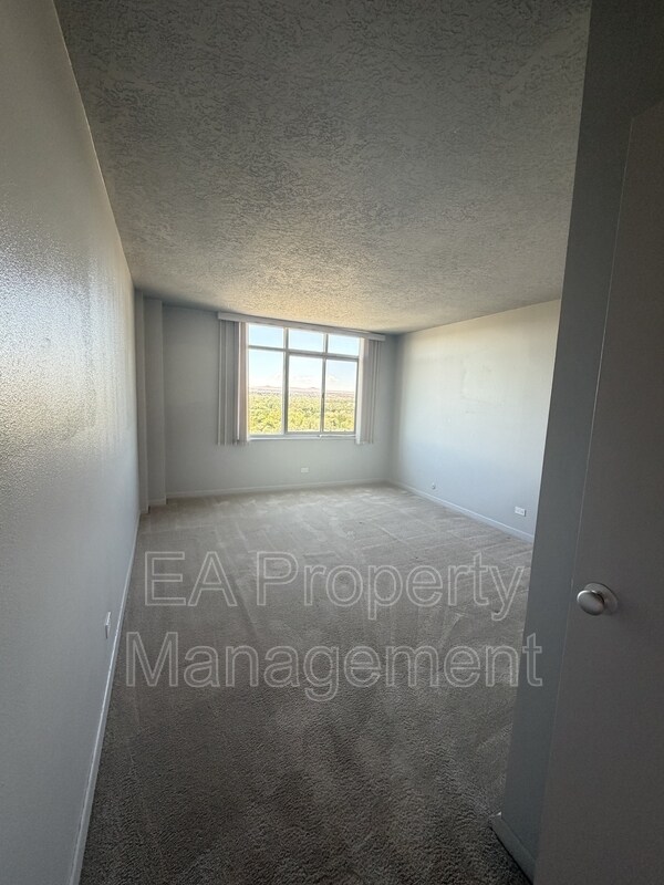 Building Photo - 1331 Park Ave SW