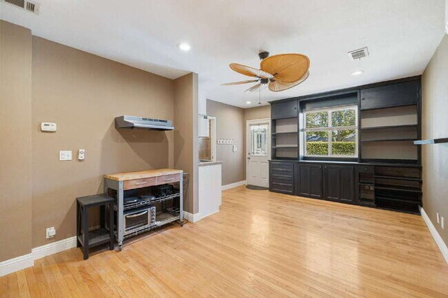 Building Photo - 7852 Watson Way