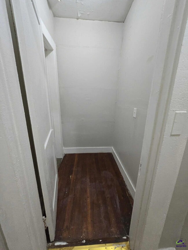 Building Photo - 1273 Hillyer Ave