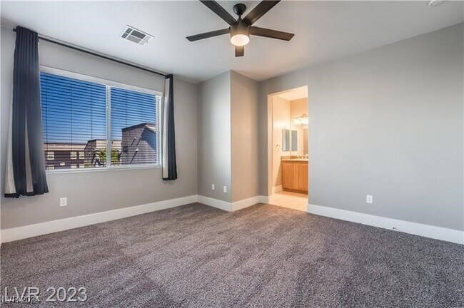 Building Photo - 9050 W Tropicana Ave