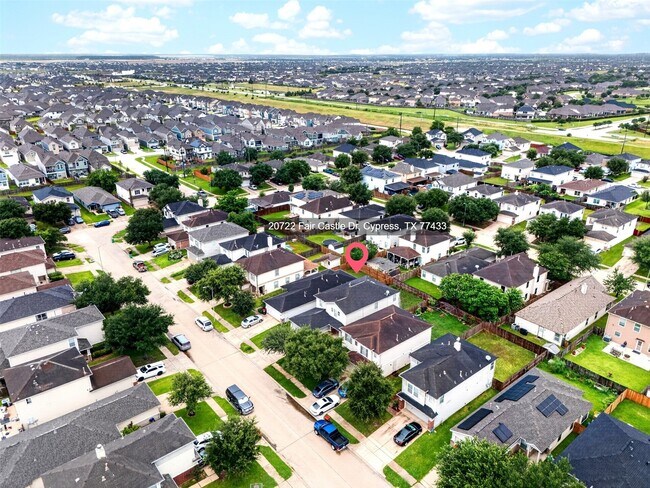 Building Photo - 20722 Fair Castle Dr