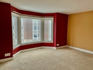 Master Bedroom - 400 Ascot Dr