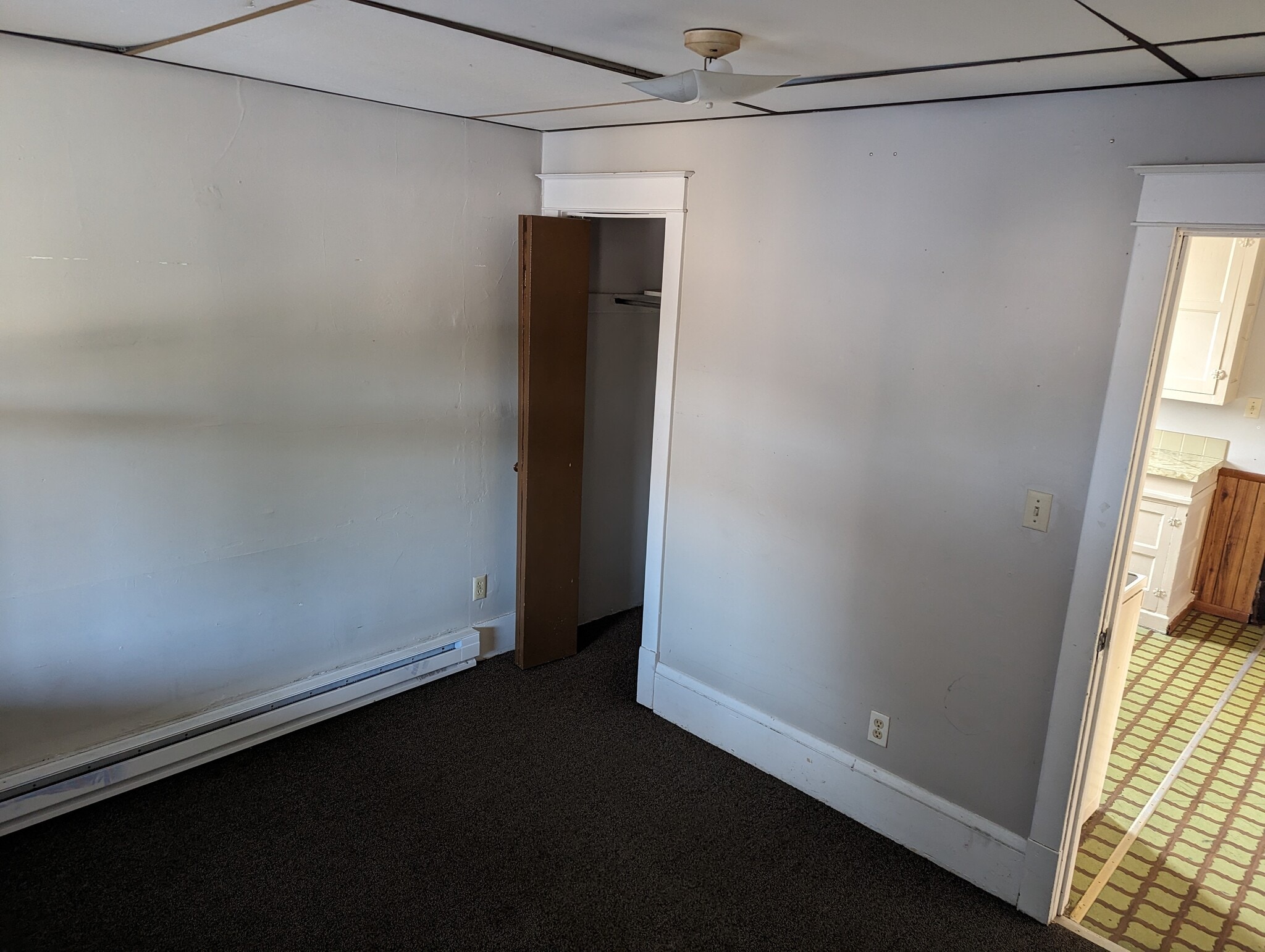 Bedroom - 807 W College Ave