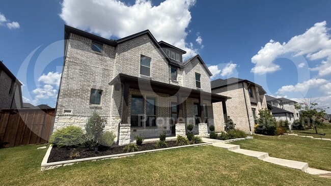 Building Photo - 3508 Covedale Blvd