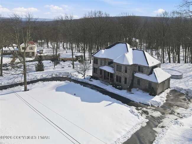 Building Photo - 5132 Pocono Park