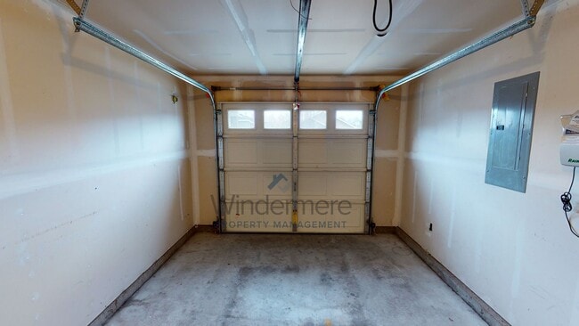 Building Photo - 1233 Southwest Carver Street