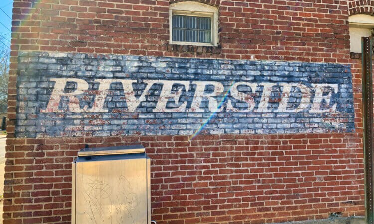 Established neighborhood with eclectic signatures - 2676 George St NW