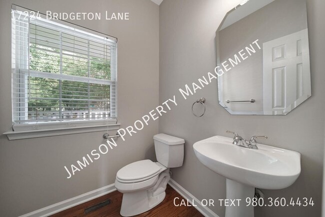 Building Photo - 17224 Bridgeton Ln