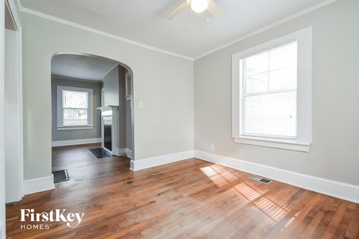 Building Photo - 1370 Westboro Dr SW