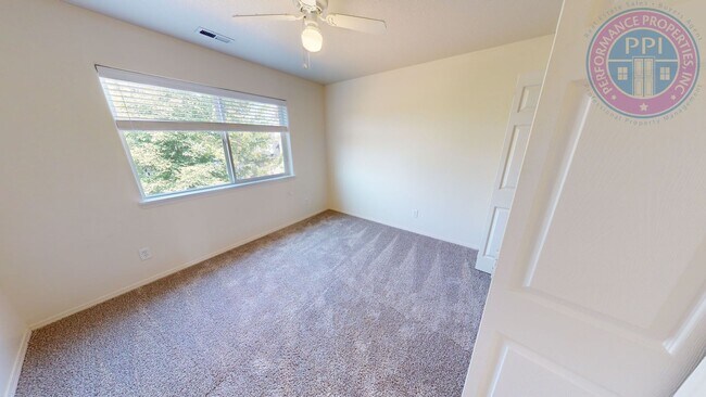 Building Photo - Bethany - Central Air, modern   Pet Friendly, Near Intel/Nike, Excellent Schools