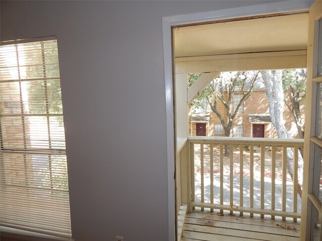 Building Photo - 204 Northpointe Ave