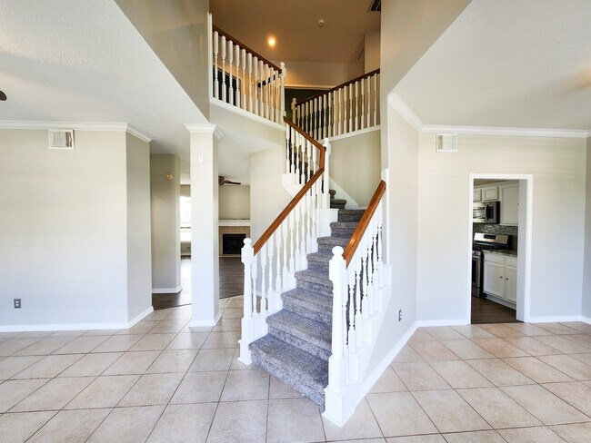 Building Photo - 2412 N Mission Cir