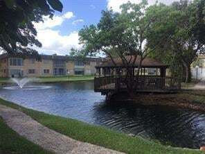 Primary Photo - 5140 SW 40th Ave