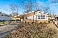 Building Photo - Updated 3 Bedroom House in Cape
