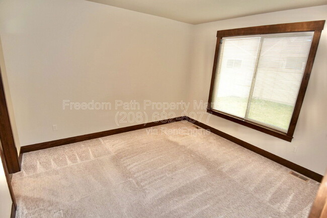 Building Photo - 7763 N Hibiscus Ln