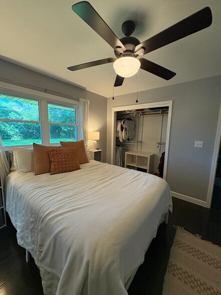 Building Photo - 1011 Pine Valley Dr
