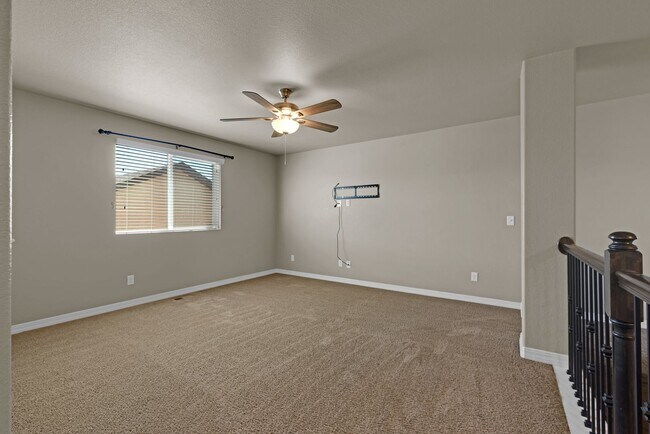 Building Photo - Beautiful home available to move in 08/04/...