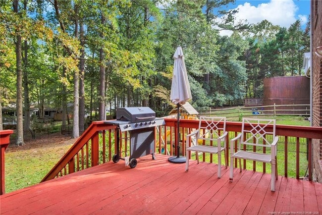 Building Photo - 160 Carolina Way