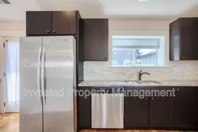 Building Photo - 2820 Josephine St