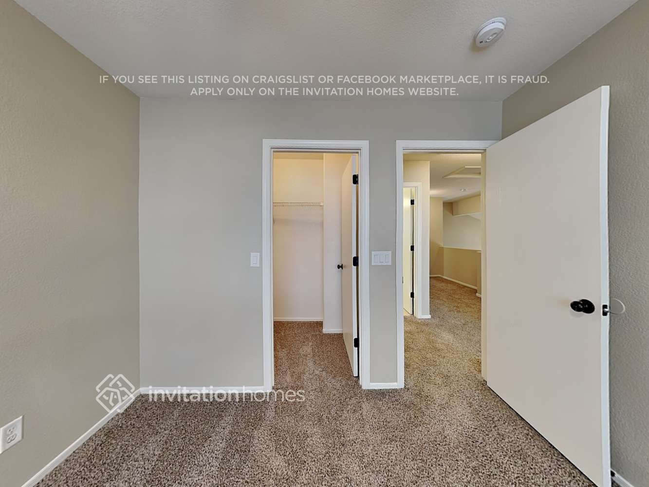Building Photo - 3048 E Millbrae Ln