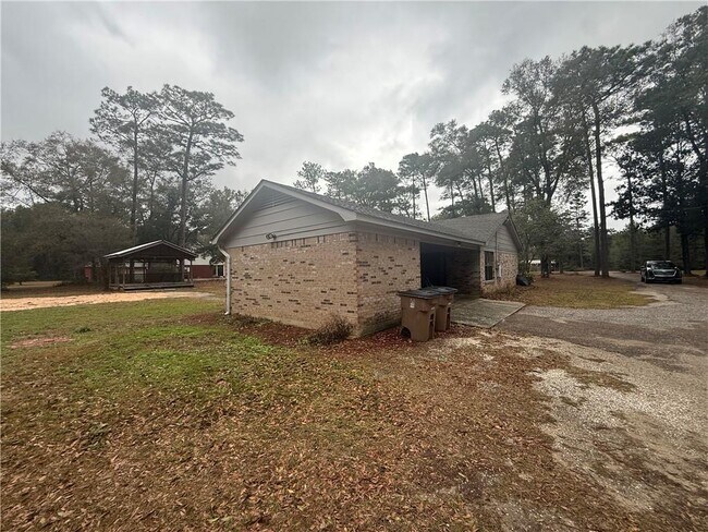 Building Photo - 2333 Burgett Rd