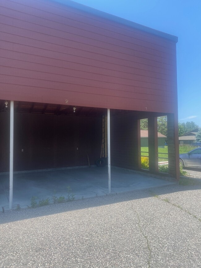 Carport - 102 Hoffman Dr