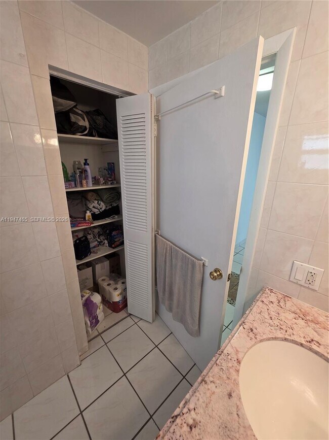 Building Photo - 1612 Jefferson Ave