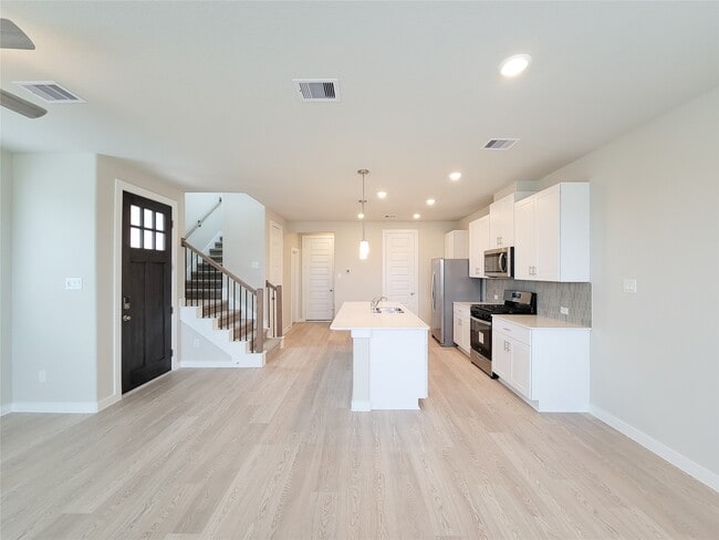 Building Photo - 10055 Cloud Mist Dr