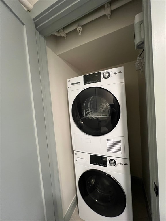 Building Photo - 160 Seabury St