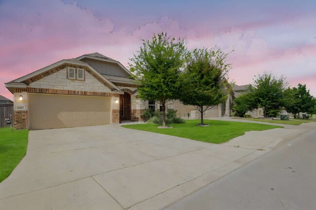 Building Photo - Beautiful 4-Bed, 3-Bath Single-Story Home ...