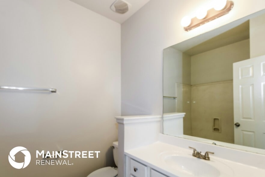 Building Photo - 1775 Englehart St