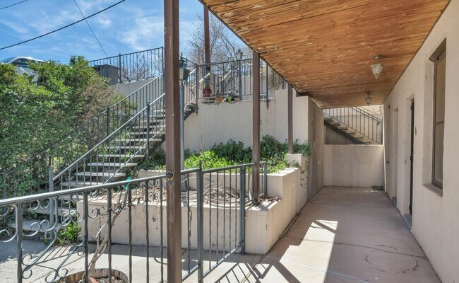 Building Photo - 3 Bedroom 1 Bath Apartment In Jerome conta...