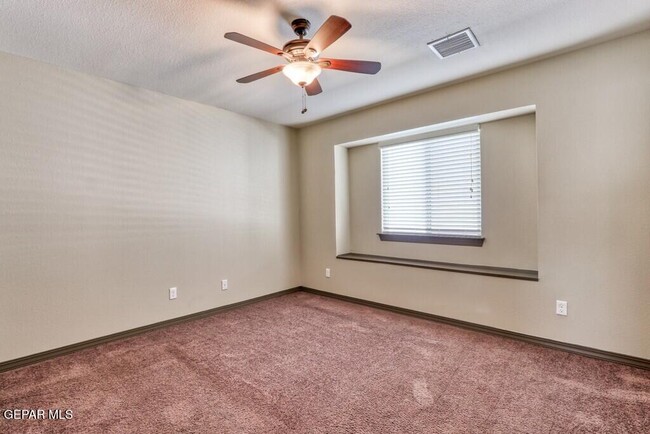 Building Photo - 3852 Loma Cortez Dr