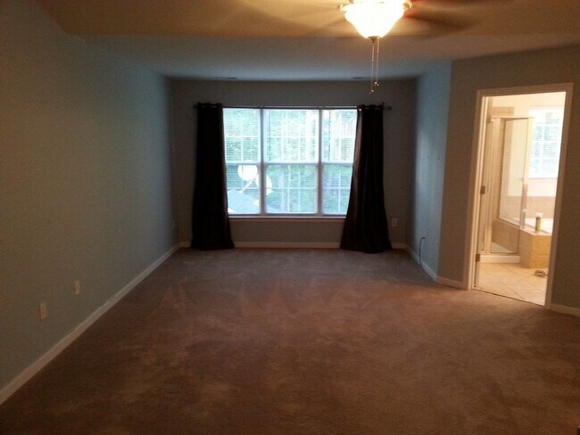 Building Photo - 7300 Willow Crossing Ter