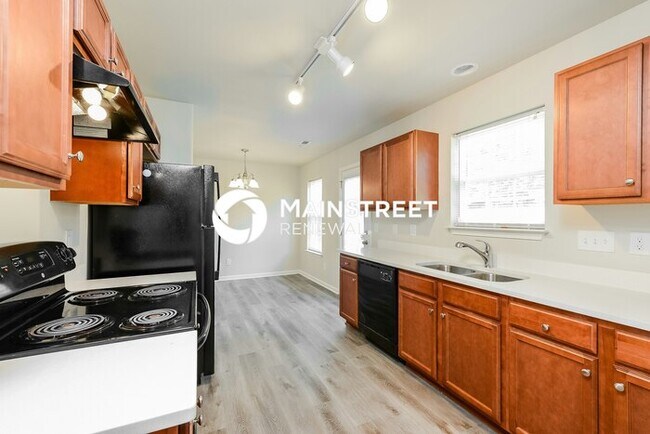Building Photo - 3 Bedroom Pet-Friendly Home in Winston-Salem, NC with Main Street Renewal