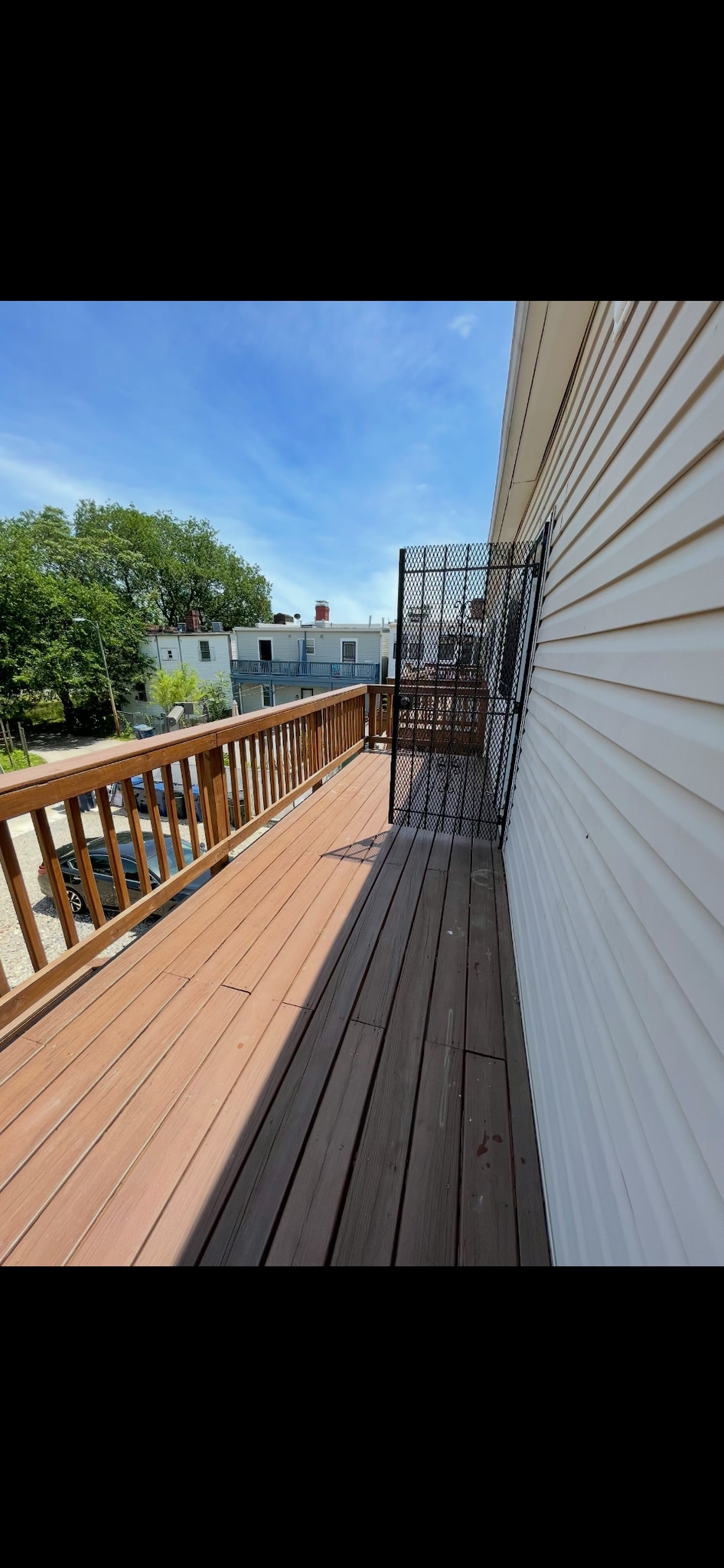 Building Photo - 213 19th St NE