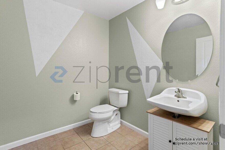 Building Photo - 168 Caroline Ln