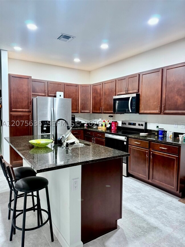 Building Photo - 4260 Brookgreen Sq
