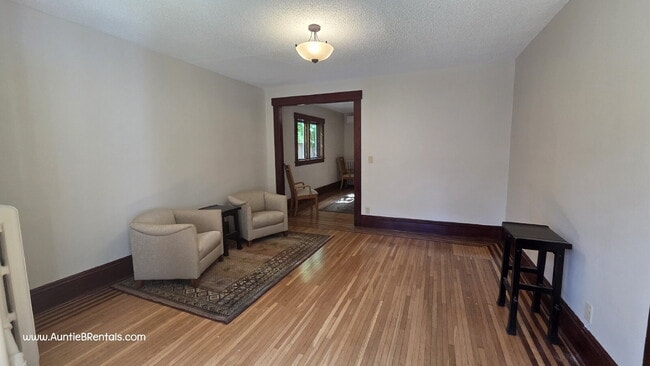 Building Photo - Beautiful Home built in 1883 — Historic Ch...