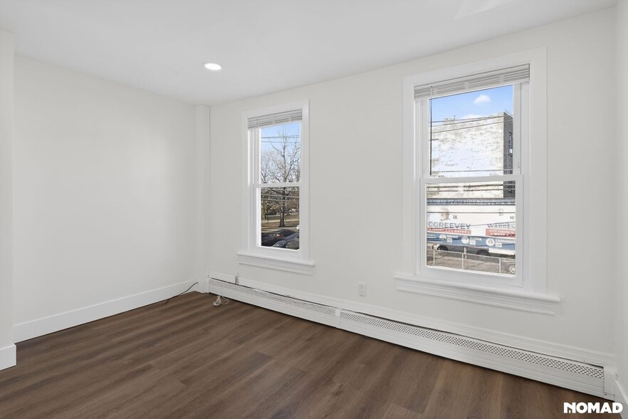 Building Photo - 156 Old Bergen Rd