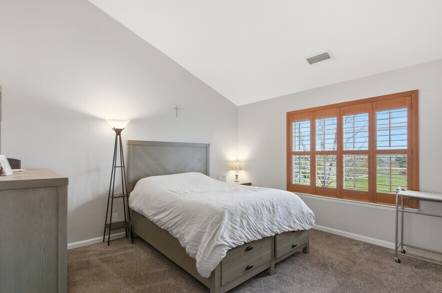 Building Photo - 12774 Jasmine Ct