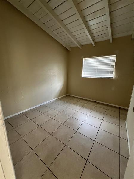 Building Photo - 1641 NW 18th Ave