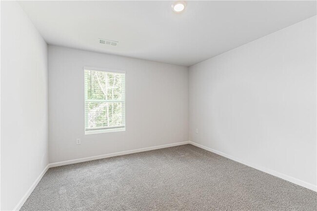 Building Photo - 545 King Vlg