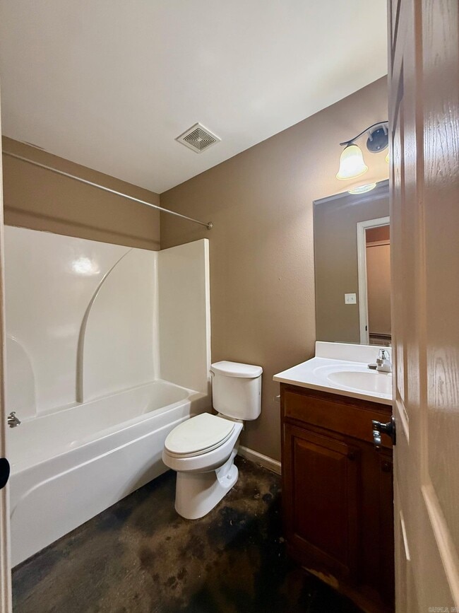 Building Photo - 8900 Eskabar Dr