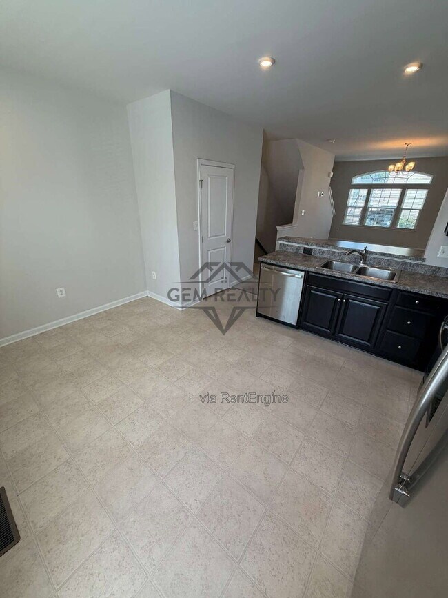 Building Photo - 501 Rolling Valley Dr