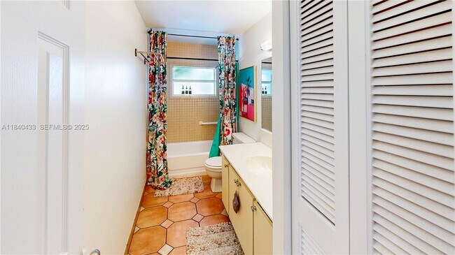 Building Photo - 9614 SW 134th Ct